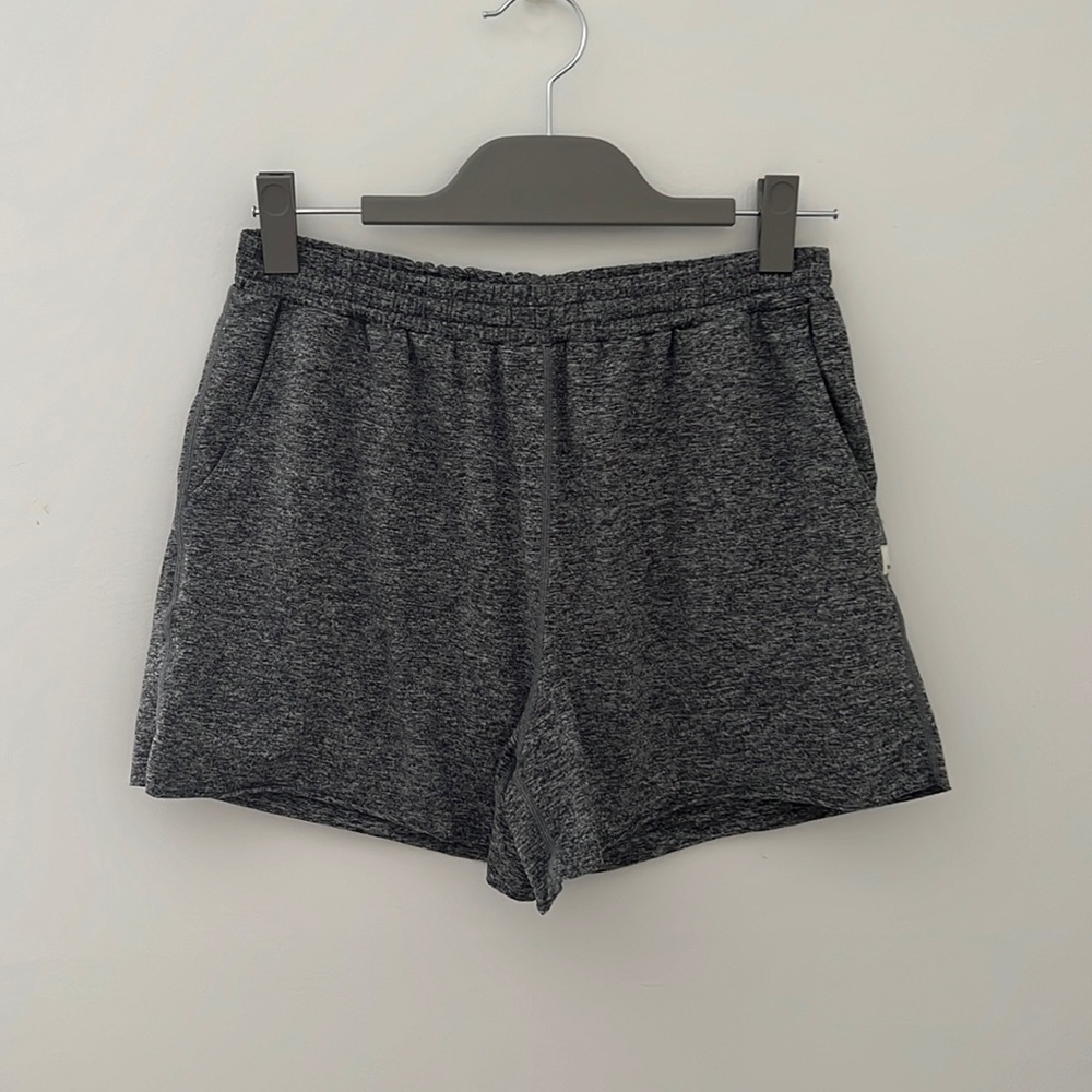 Vuori boyfriend shorts